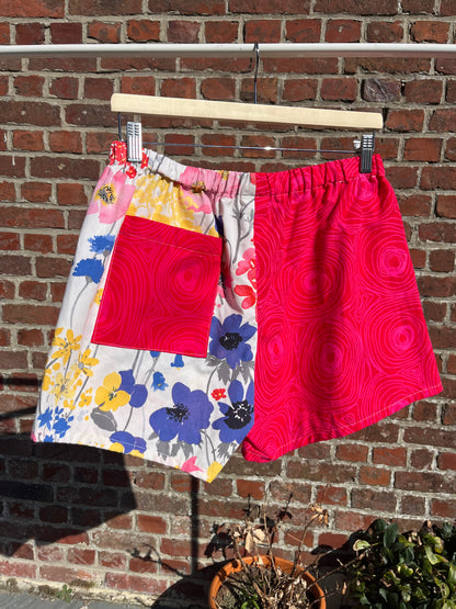 Le short fleurs et rose