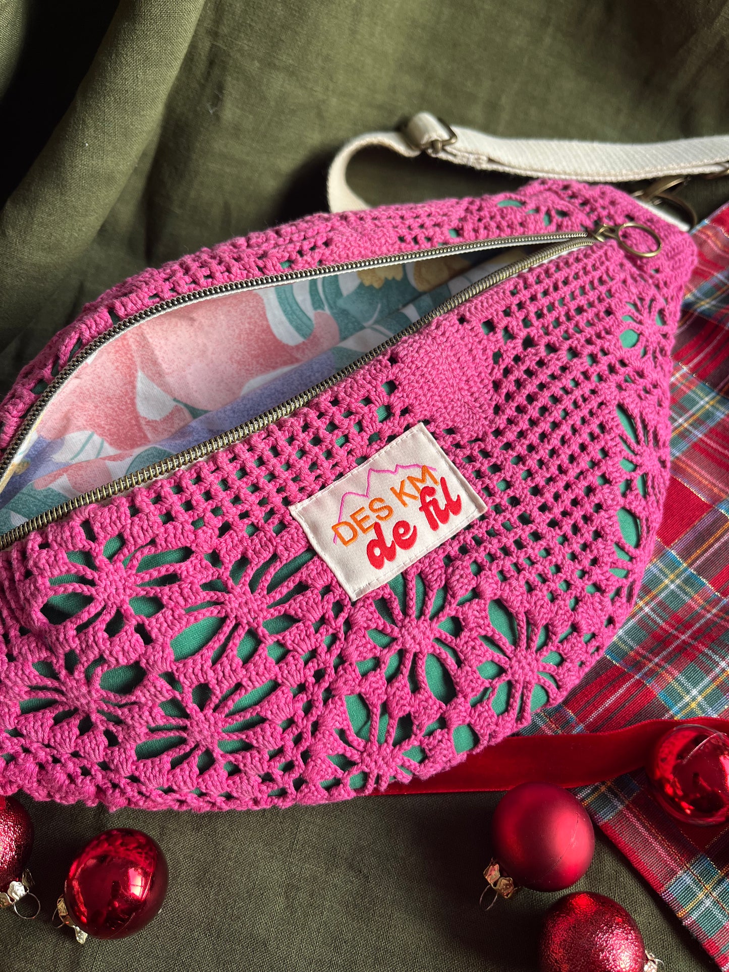 La baroudeuse rose crochet